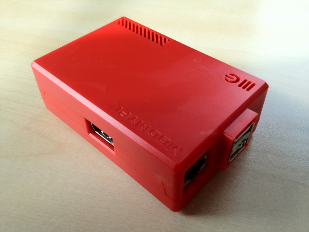 RaspberryPi im ModMyPi Gehäuse in rot